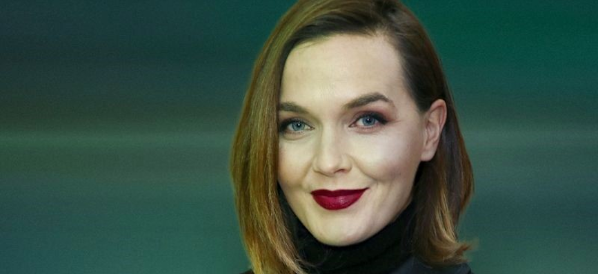 A portrait photograph of Victoria Pendleton