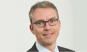 Simon Lowe
